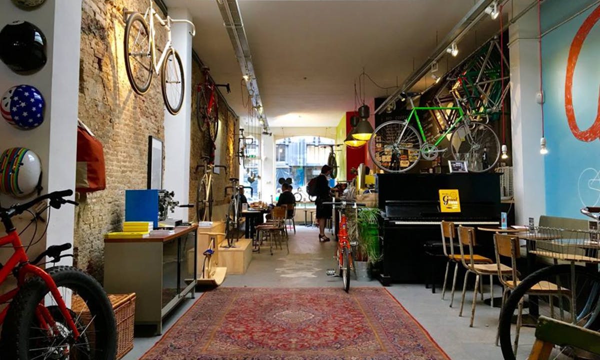 Lola Bikes & Coffee studieplek Den Haag